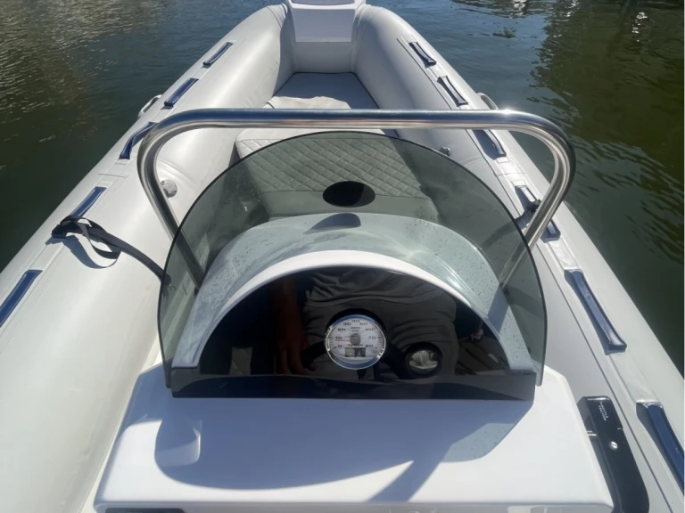 Tiger 480 sportline da affittare a  Santa Margarida