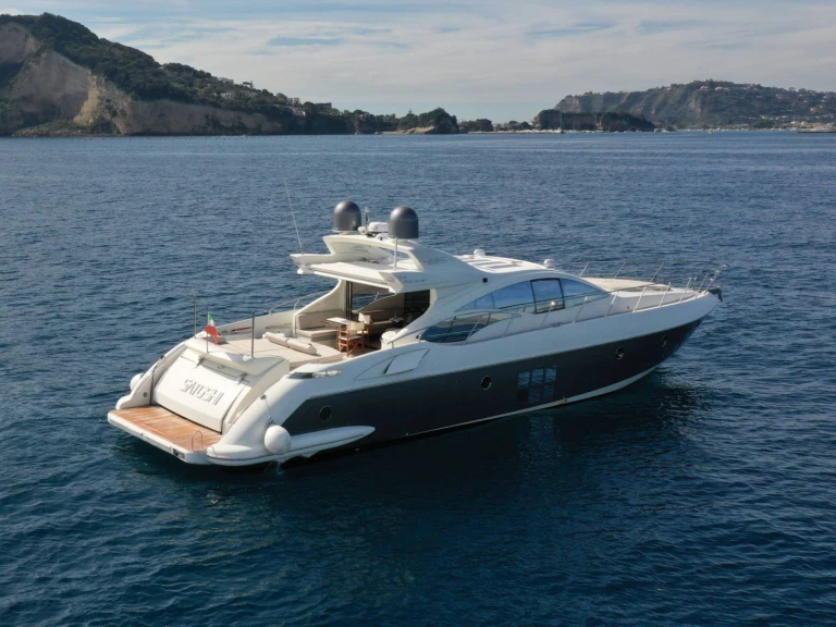 Noleggio a Bacoli – Azimut 68S su SamBoat