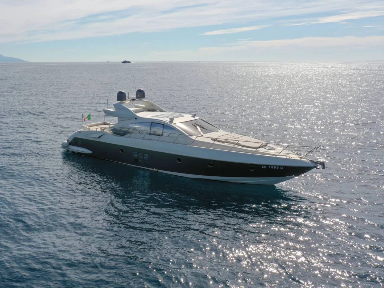 Azimut 68S da affittare a  Bacoli