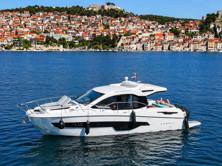 Noleggio barche Karnic s37x a Sebenico su Samboat
