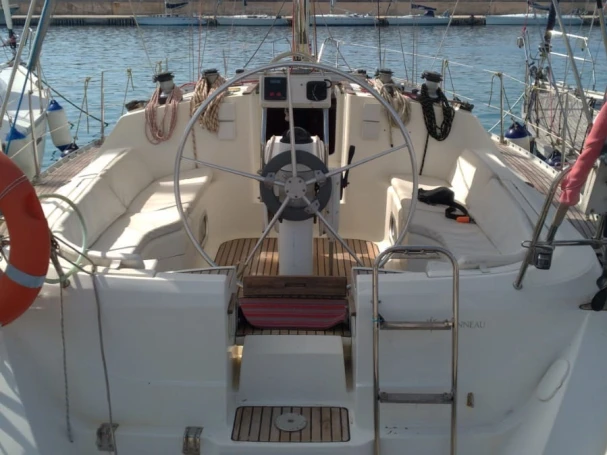 Noleggio barche Santa Maria di Leuca economico Sun Odyssey 37.1