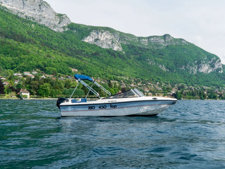 Noleggiare una Rio Rio 450 Top a Annecy
