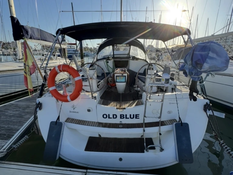 Noleggiare una Jeanneau Sun Odyssey 42i a El Puerto de Santa María