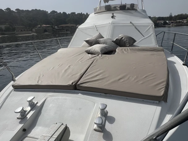 Noleggio a Marzamemi – Azimut Azimut 37 Fly su SamBoat