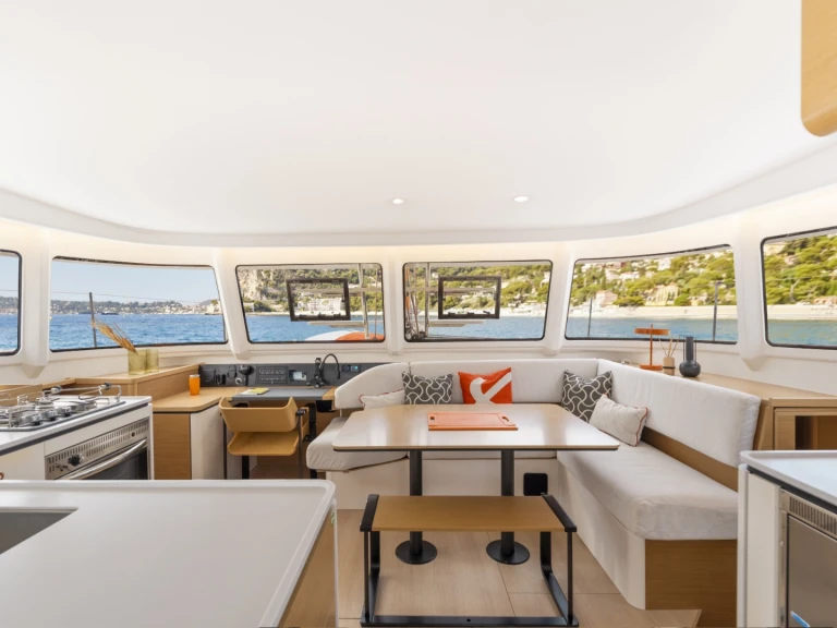 Noleggio Catamarano a Francia – Excess Excess 13
