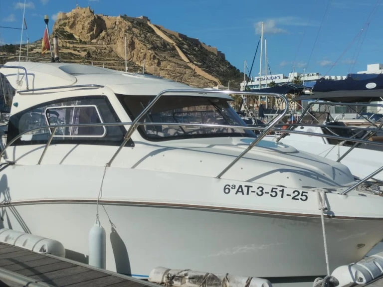 Noleggio Barca a motore con o senza skipper Quicksilver a Alicante