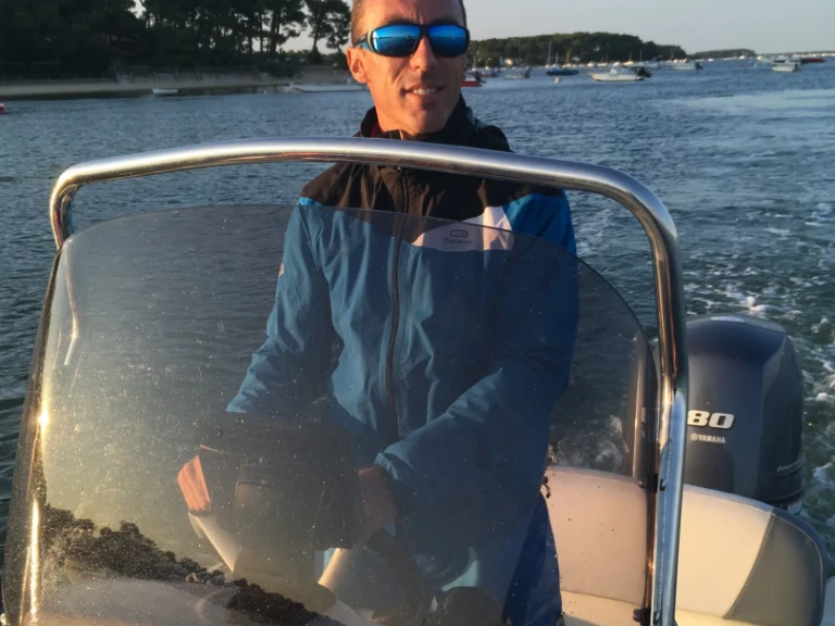Noleggio Gommone a Lège-Cap-Ferret – Bombard Sunrider 550