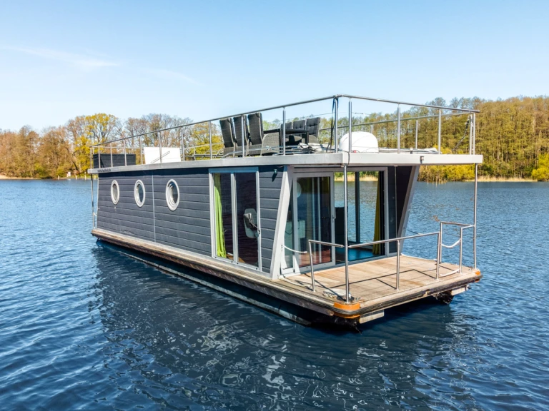 Noleggio Houseboat WOMA con patente nautica