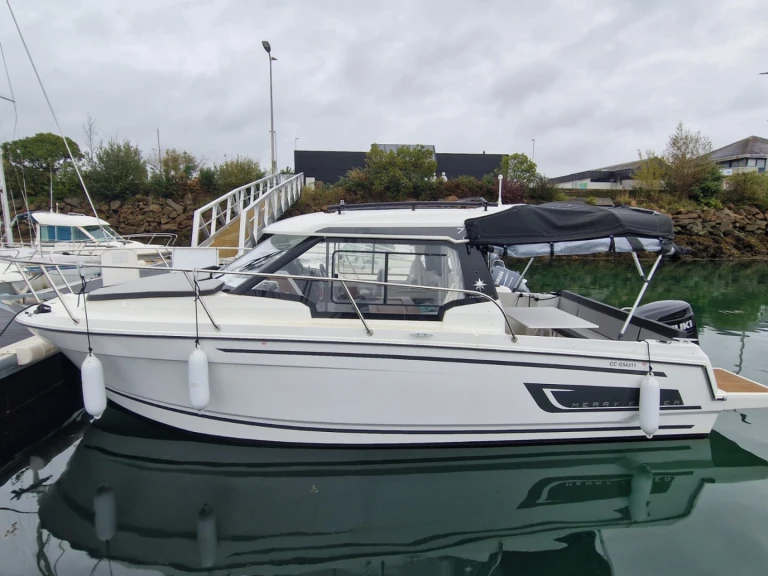 Jeanneau Merry Fisher 795 Serie 2 da affittare a  La Forêt-Fouesnant