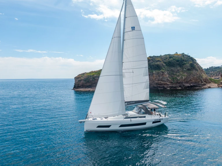 Noleggiare una Dufour Dufour 41 a Piombino