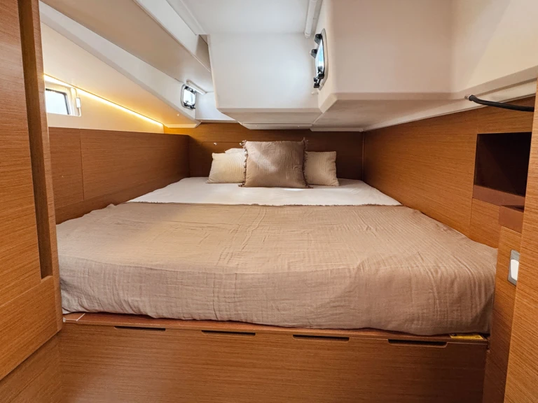 Noleggio a Puntone – Jeanneau Sun Odyssey 490 su SamBoat