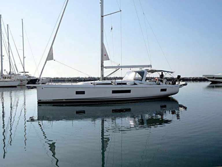 Noleggio Barca a vela a Álimos – Bénéteau Oceanis 51.1