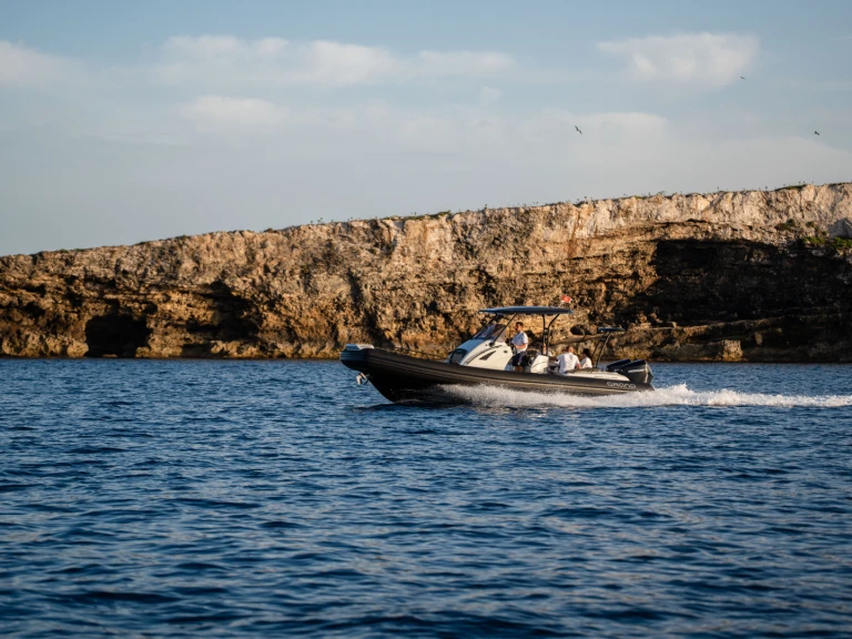 Noleggio barche Grand Boats Golden Line G850LF a Il-Kalkara su Samboat