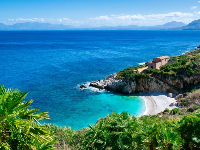 Noleggiare una Altamarea Wave 19 a Castellammare del Golfo