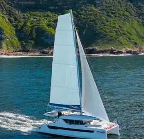 Noleggio Catamarano a Furnari – Leopard Catamarans / Robertson & Caine Leopard 46 - 5 cab.
