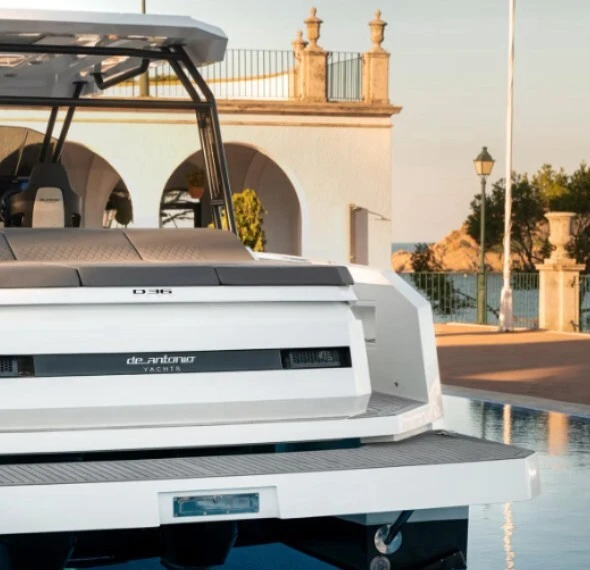 Noleggio Barca a motore De Antonio con patente nautica