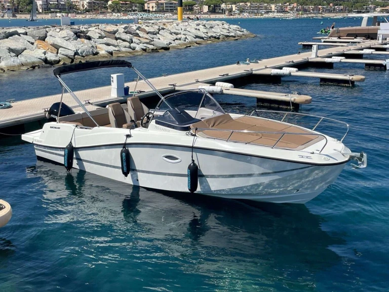 Noleggio a Bossoglina – Quicksilver Activ 755 Sundeck su SamBoat
