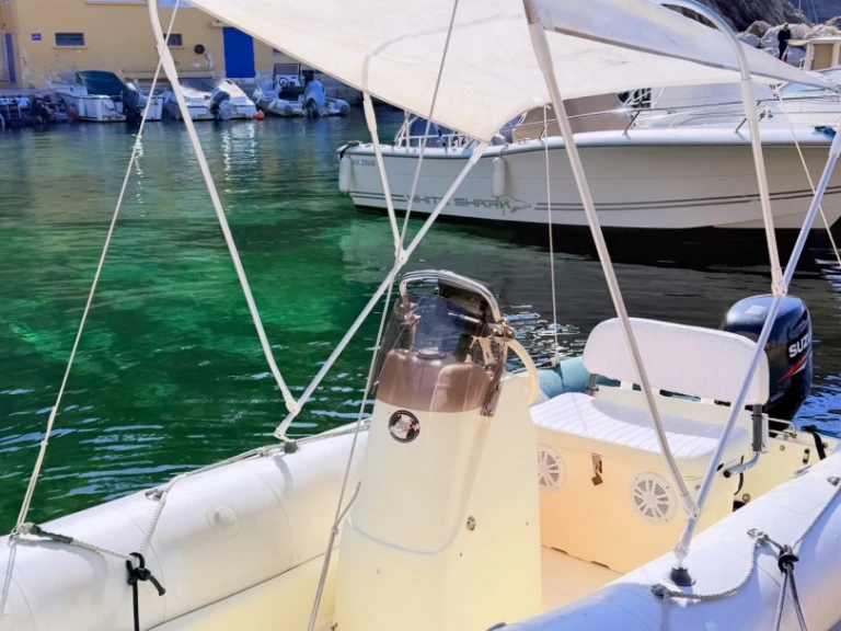 Gommone a noleggio a Marsiglia al miglior prezzo