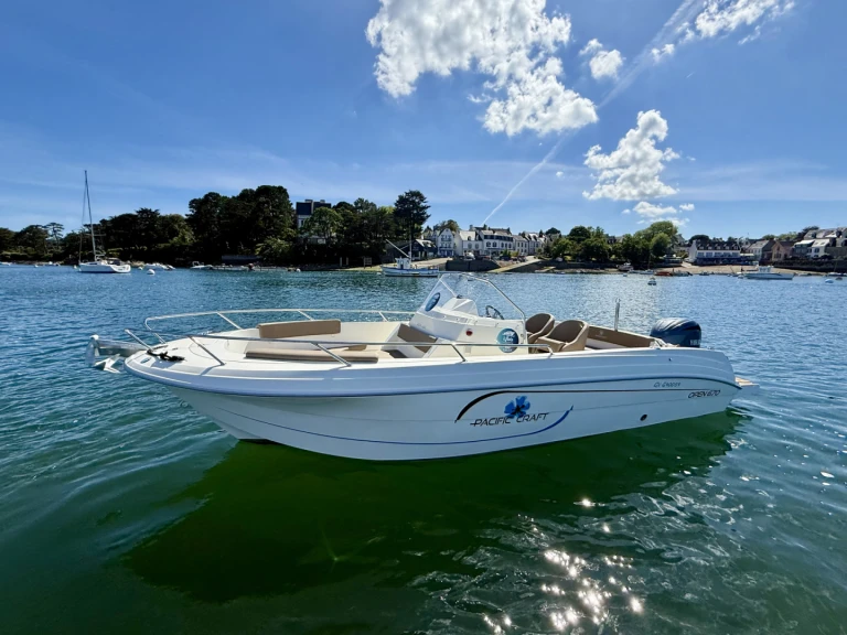 Noleggio barche Combrit economico Pacific Craft 670 Open