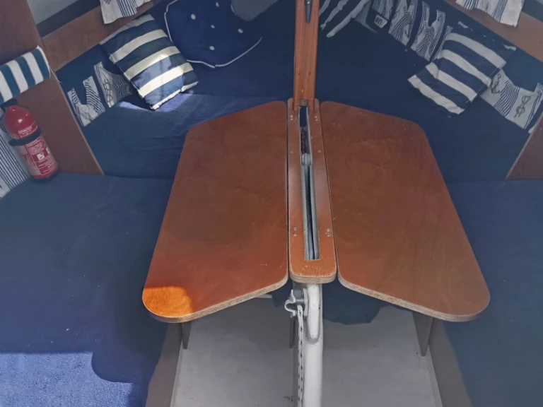 Noleggio Barca a vela B2 Marine con patente nautica