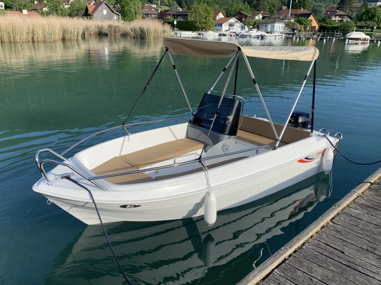 Noleggio Barca a motore con o senza skipper Valory a Annecy