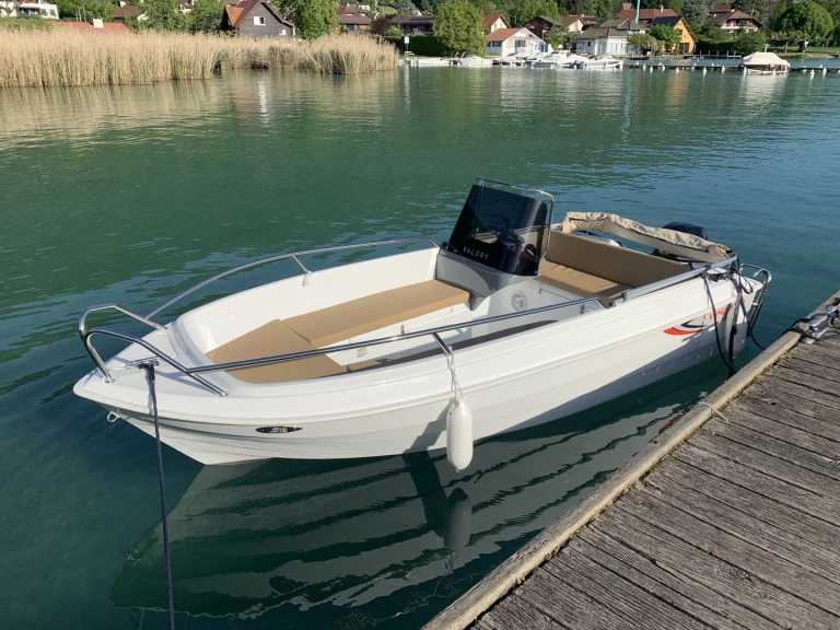 Noleggio Barca a motore Valory con patente nautica