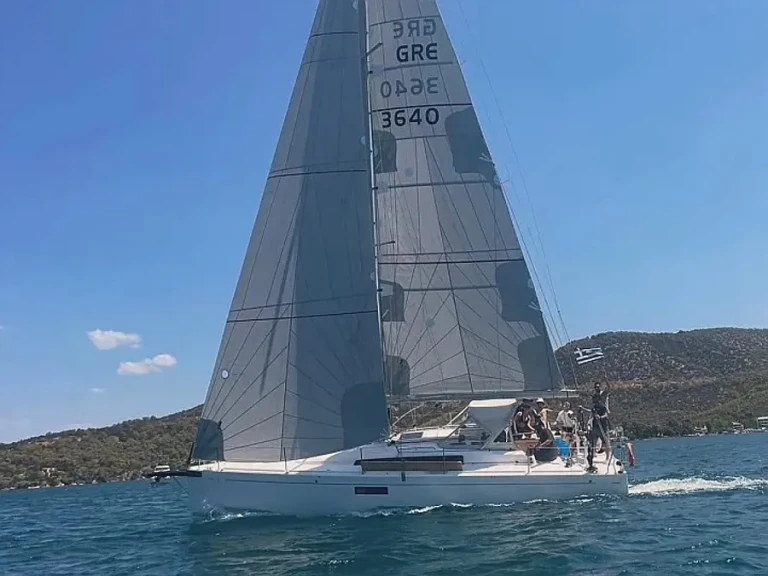 Noleggio a Lávrio – Bénéteau First 36 su SamBoat