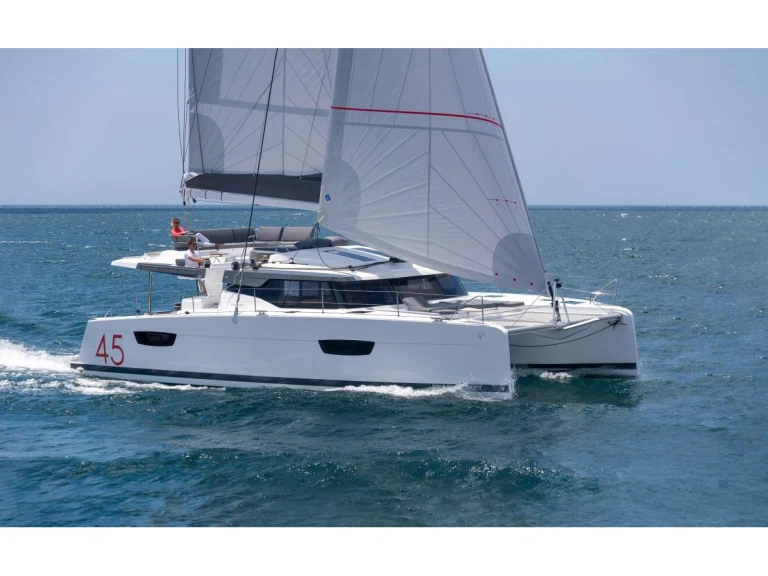 Noleggiare una Fountaine Pajot Elba 45 S a Cogolin