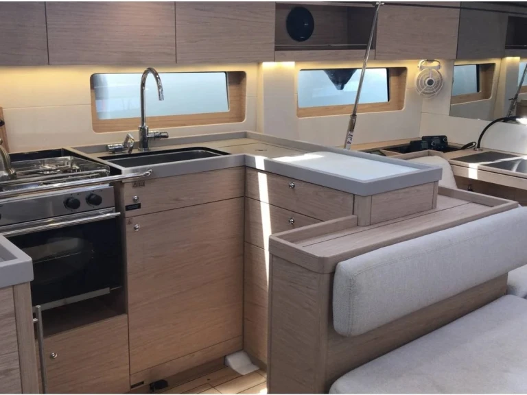 Noleggio Barca a vela a Nikiána – Bénéteau Oceanis 51.1