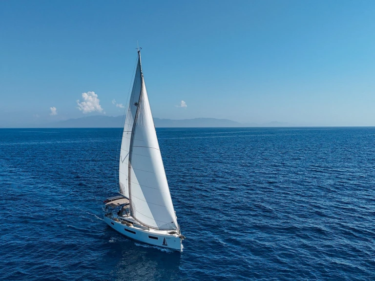 Noleggio Barca a vela Jeanneau con patente nautica