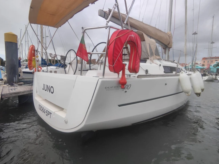 Noleggiare una Dufour Dufour 310 Grand Large a Ayamonte