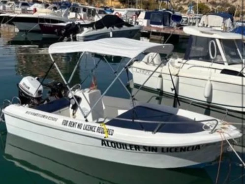 Noleggio Barca a motore Estable con patente nautica
