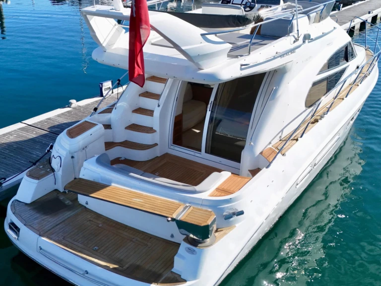 Noleggio barche Antibes economico F425 