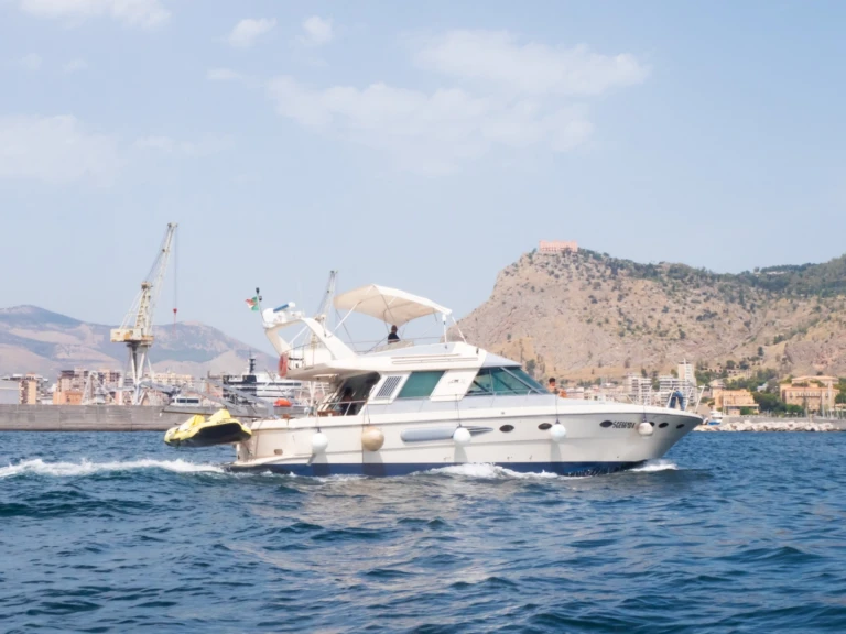 Noleggio barche Palermo economico flybridge