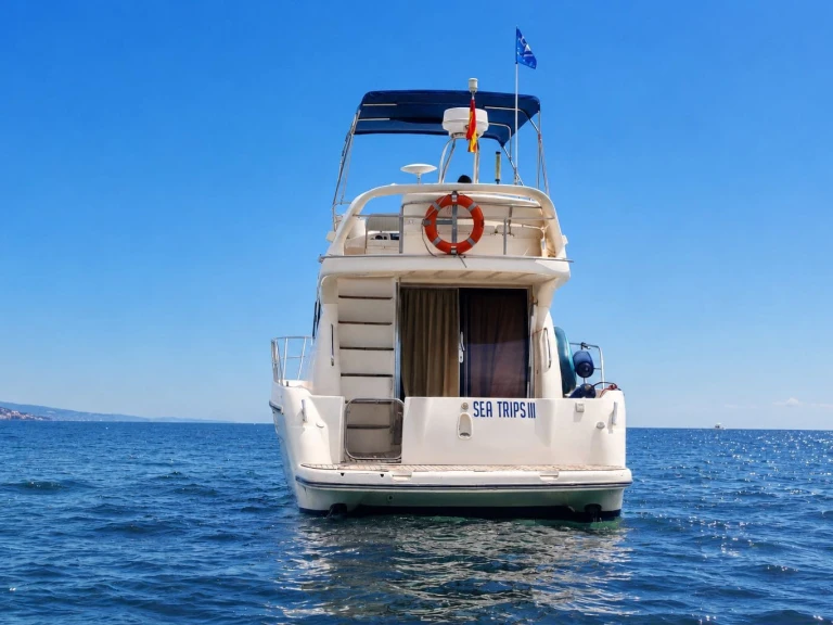 Noleggiare una ASTINOR Astinor 34 Cruiser a Fuengirola