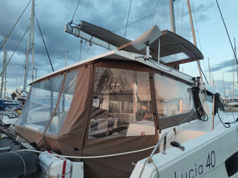 Catamarano a noleggio a Rota al miglior prezzo
