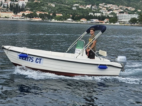 Noleggio a Ragusa Vecchia – Reful marine Reful 490 open su SamBoat