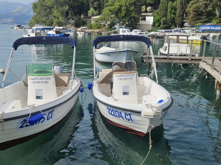 Noleggiare una Reful marine Reful 490 open a Ragusa Vecchia