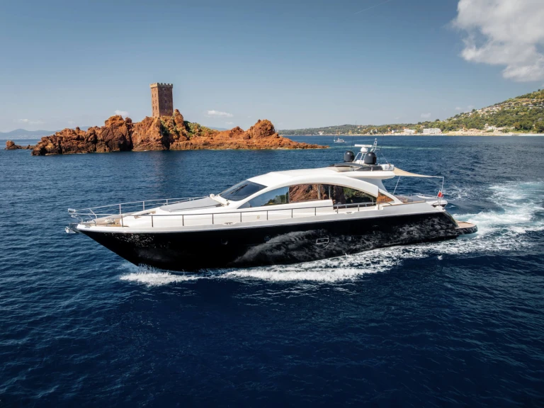 Aicon 72 SL da affittare a  Saint-Tropez