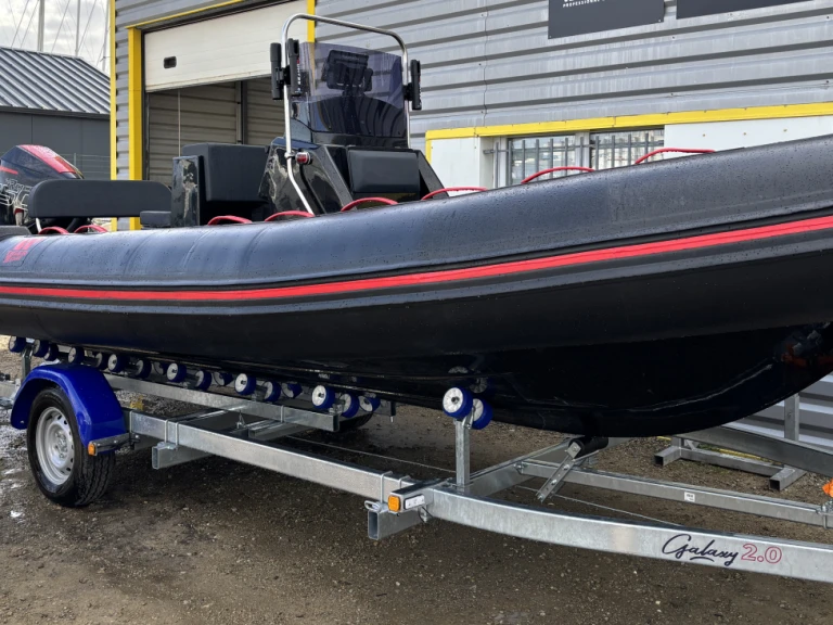 Tiger 650 Open da affittare a  Arzon