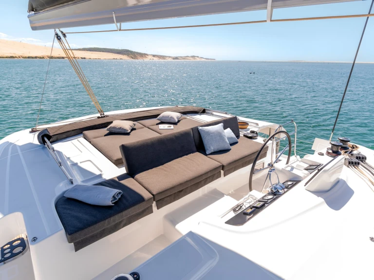 Noleggio Catamarano Lagoon con patente nautica