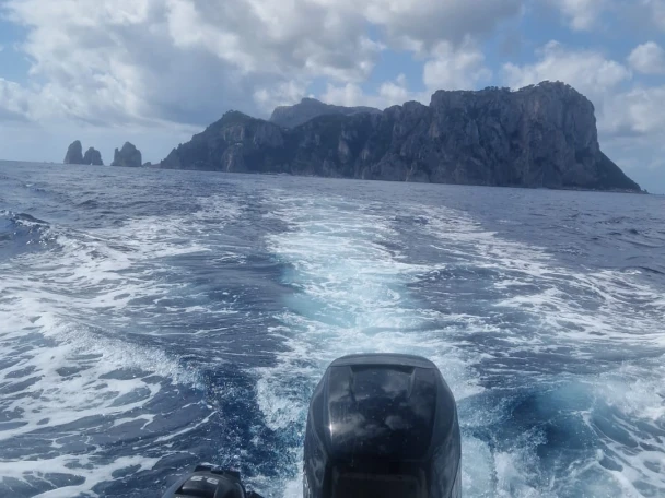 Noleggio Barca a motore a Capri – SEAGAME Seagame 270 sport