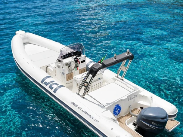 Noleggio Gommone Joker Boat con patente nautica