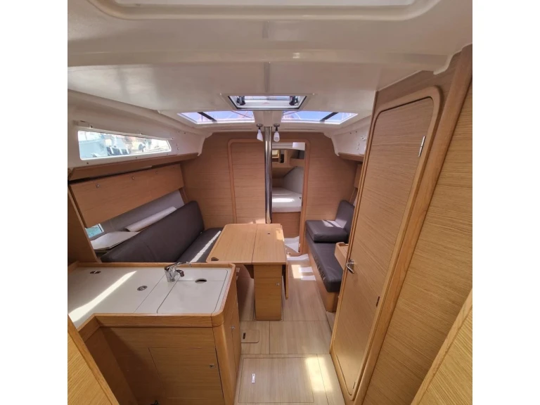 Noleggio barche Dufour Dufour 360 Grand Large a Cagliari su Samboat