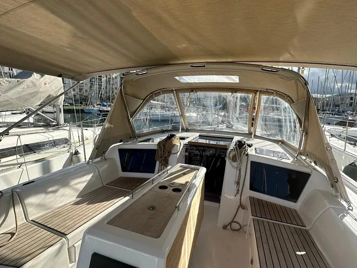 Noleggio barche Cagliari economico Dufour 390 GL