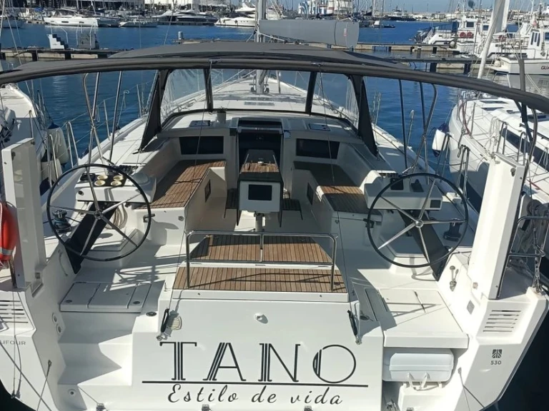 Dufour Dufour 530 da affittare a  Cagliari