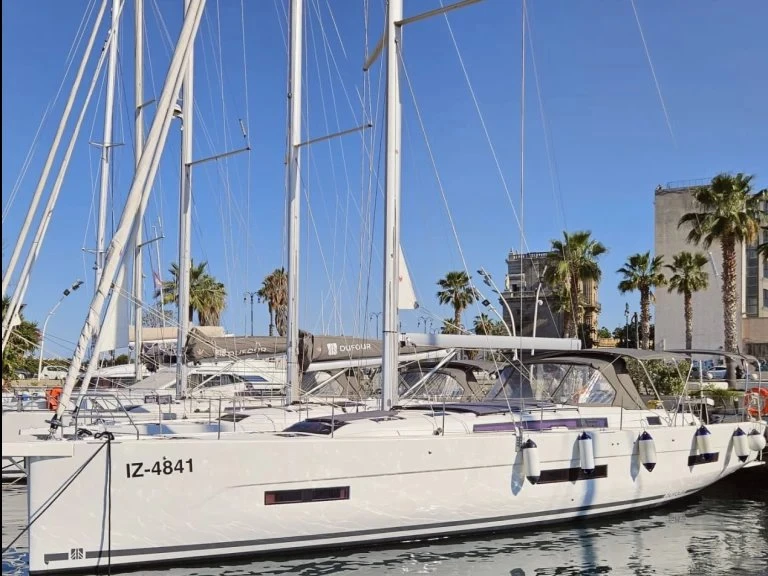 Noleggio a Cagliari – Dufour Dufour 530 su SamBoat