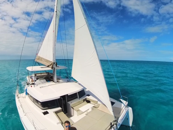 Noleggio Catamarano con o senza skipper Bali a Fethiye