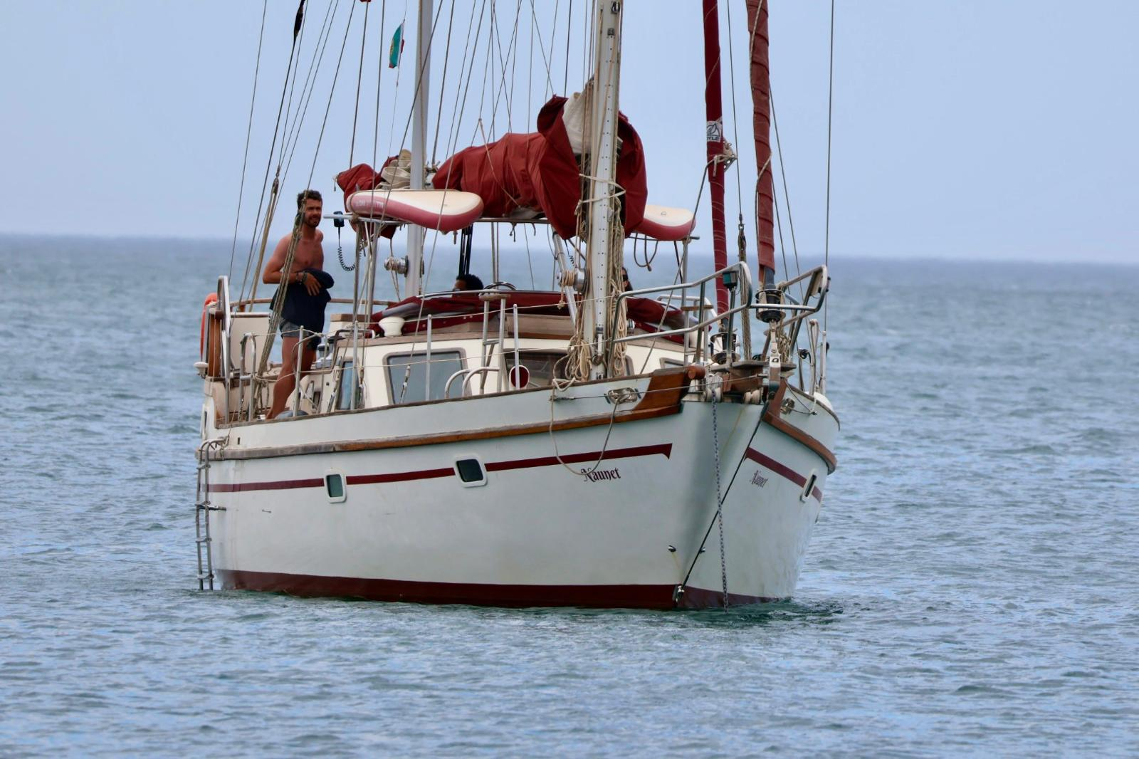 Noleggio barche endurance 43 a Portimão su Samboat