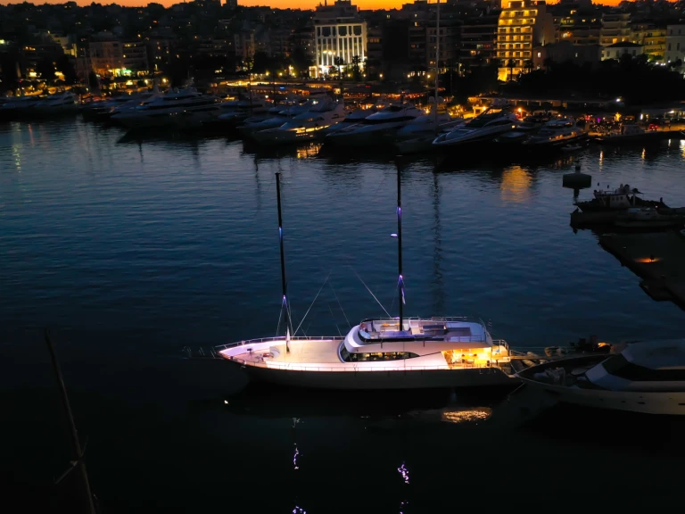 Barca a vela a noleggio a Atene al miglior prezzo